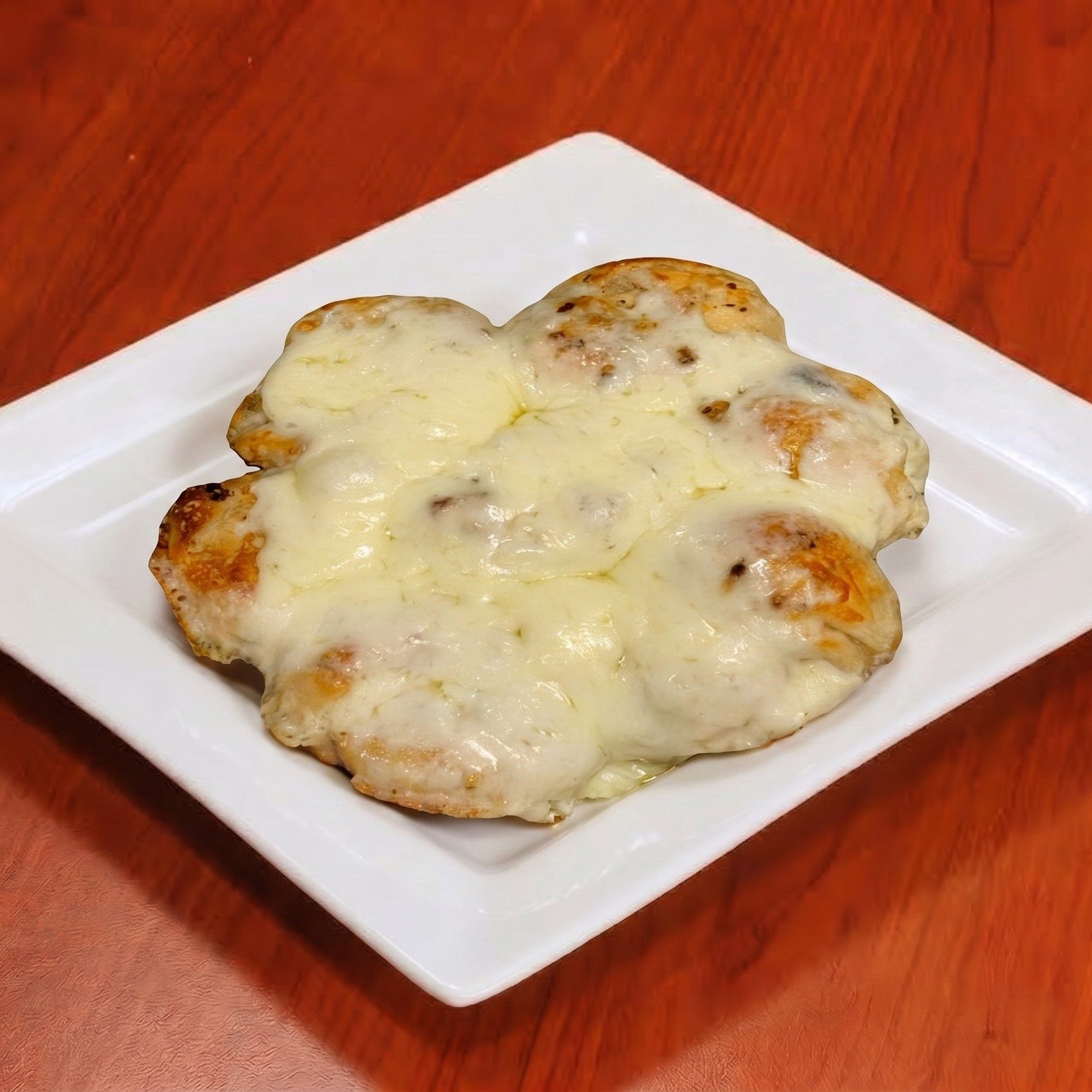 Garlic Knots with Mozzarella.